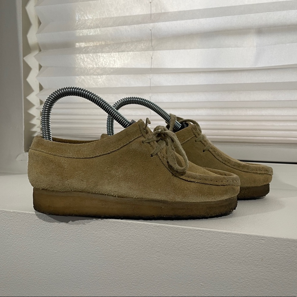Women’s Clarks Wallabee